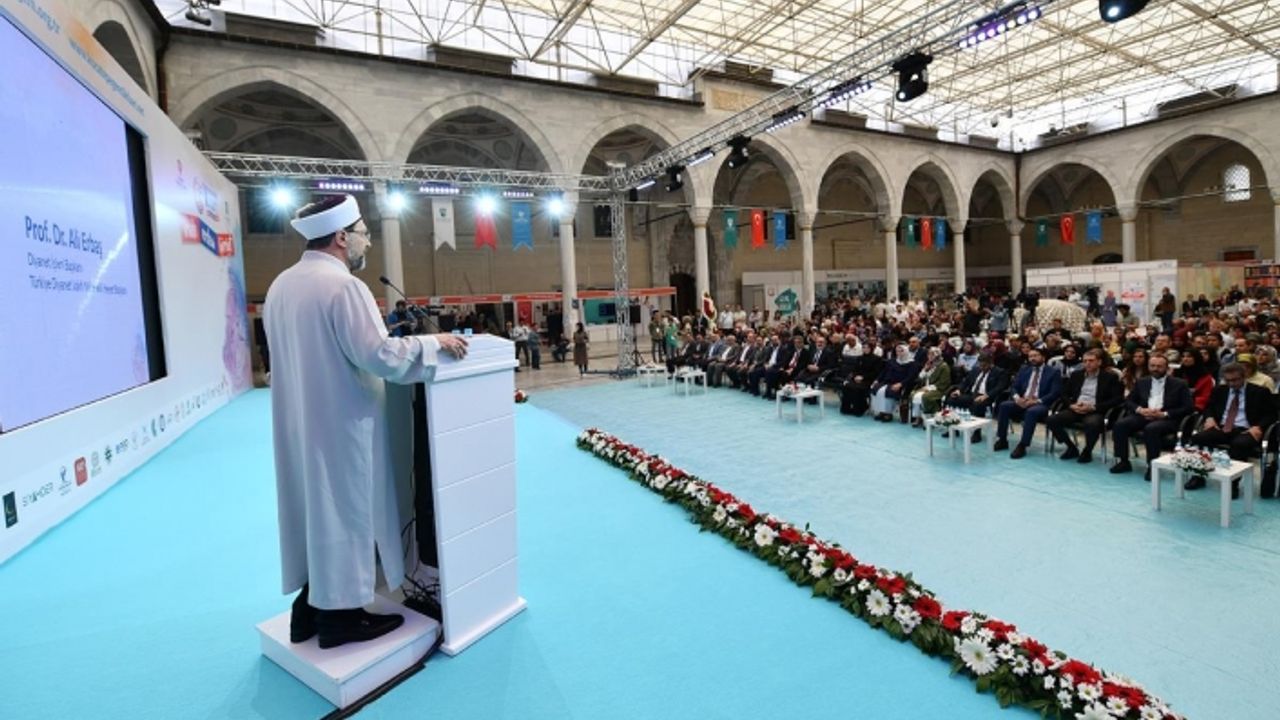 Erdemli davranışın kaynağı kişinin hür tercihi ve özgür iradesidir