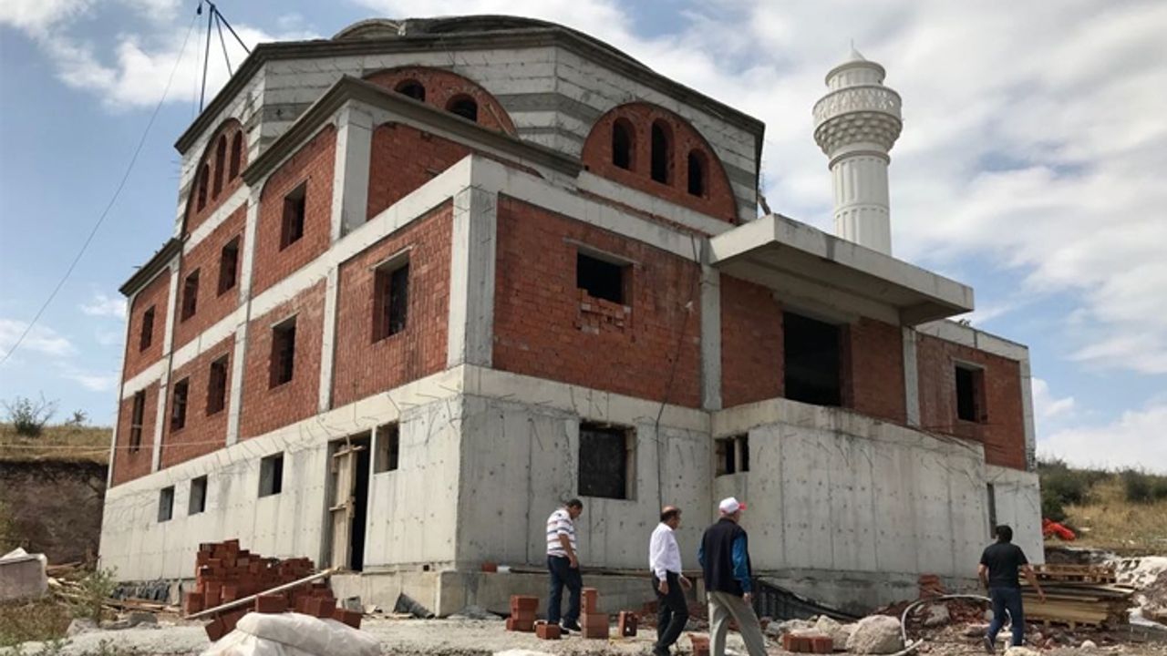 Altıeylül Müftüsü Cami İnşaatını Ziyaret Etti