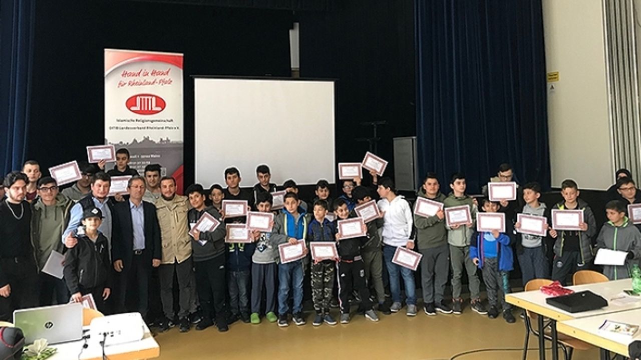 DİTİB’den 80 öğrenciye yatılı gençlik kampı