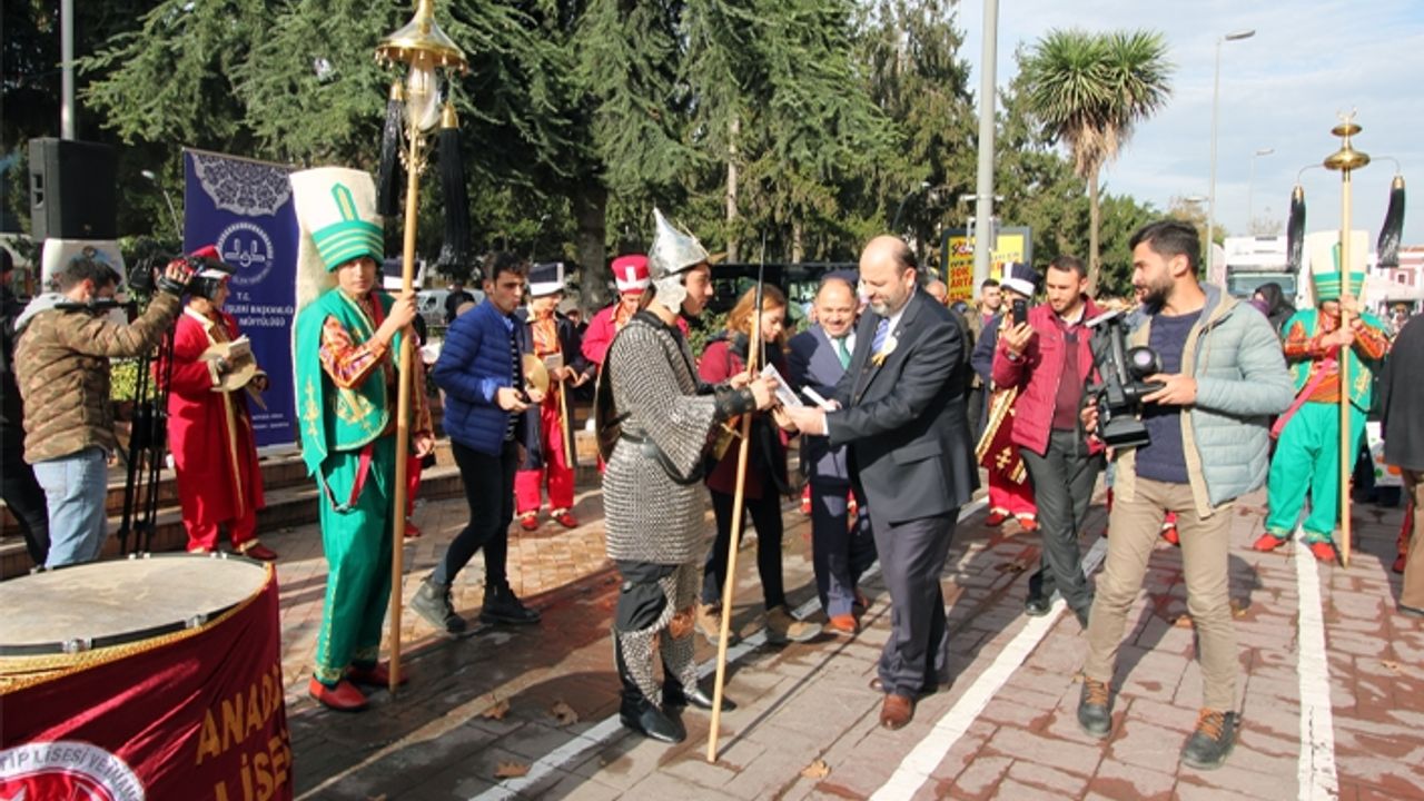 Mevlid-i Nebi etkinlikleri gençlerin mehteran gösterisi ile başladı