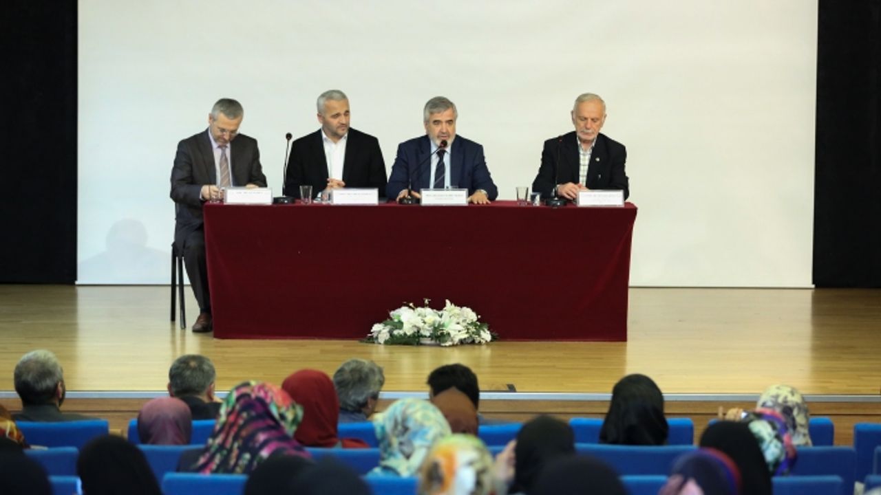 “İrfan ve Tasavvuf” konulu panel düzenlendi