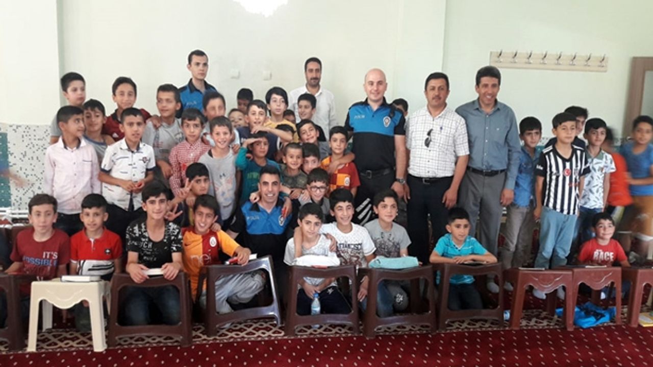 Kanka Polis’ten Kur’an kurslarında eğitim