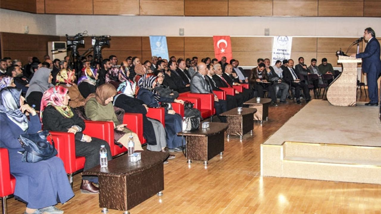 Din görevlilerine "bağımlılıkla mücadele" semineri