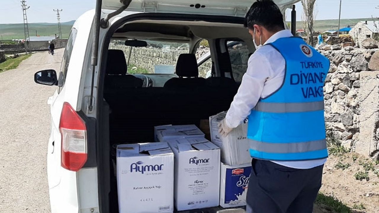 Din görevlileri Ramazan'da ihtiyaç sahiplerine umut oldu