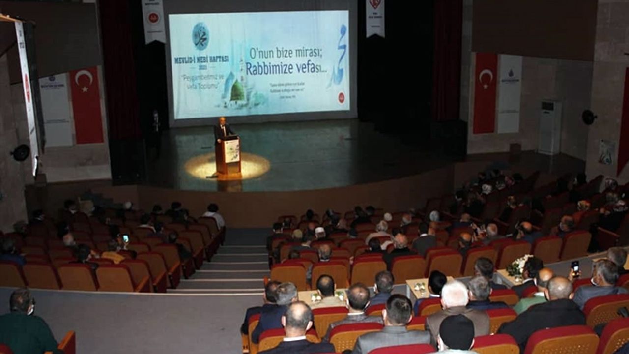 İstanbul'da 'Mevlid-i Nebi Haftası' etkinlikleri