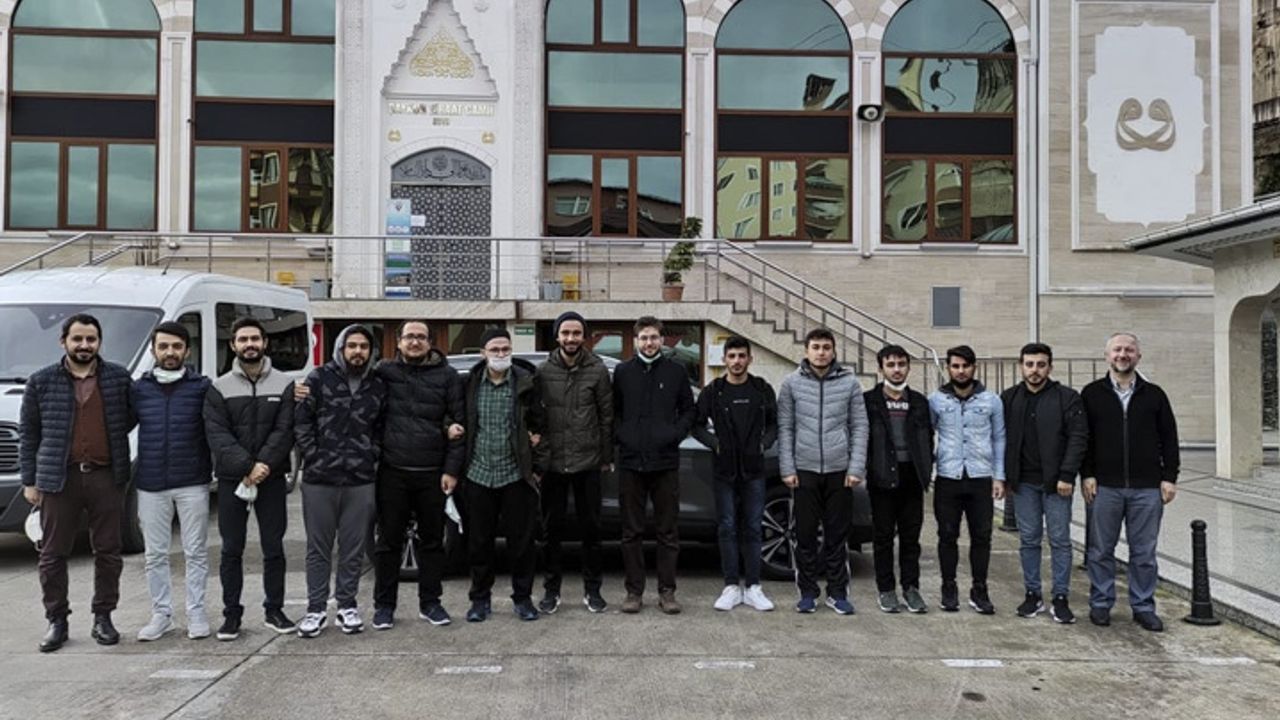 Müftü Çakmakçı gençlere nitelikli Müslümanın özelliklerini anlattı