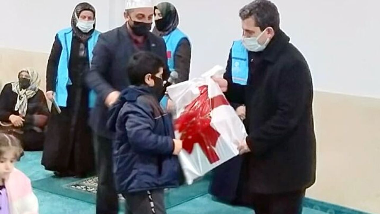 Trabzon'da çocuklar 'Kış Bayramı' ile ısınıyor