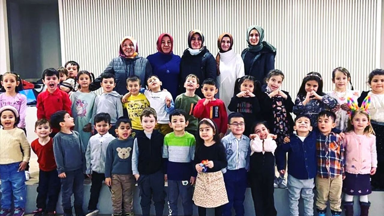 Kur'an kursu öğreticileri öğrenci ve velilerle buluştu