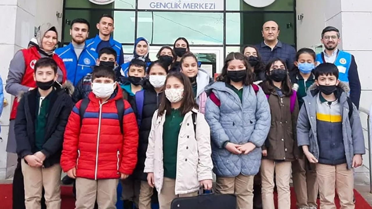 Can: Bayrağımıza ve ezanımıza sahip çıkacağız