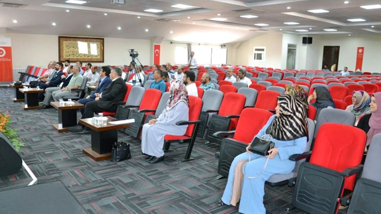 Konya'da 'Sosyal Medya Yöneticiliği ve Etkili İletişim' eğitimi