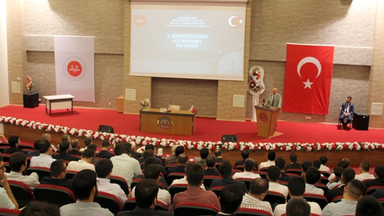 Kayseri Dini Yüksek İhtisas Merkezinde eğitim-öğretim yılı açılış programı