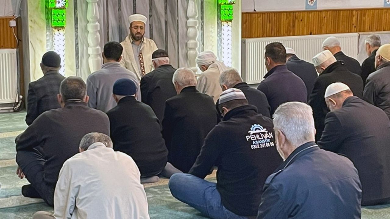 Bünyan'da sabah namazı buluşmaları sürüyor