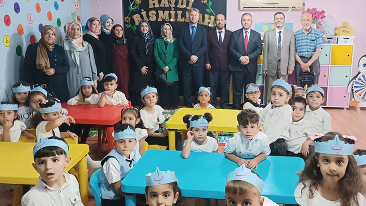 Efeler'de kadınların desteğiyle 4-6 Yaş Kur'an Kursu açıldı