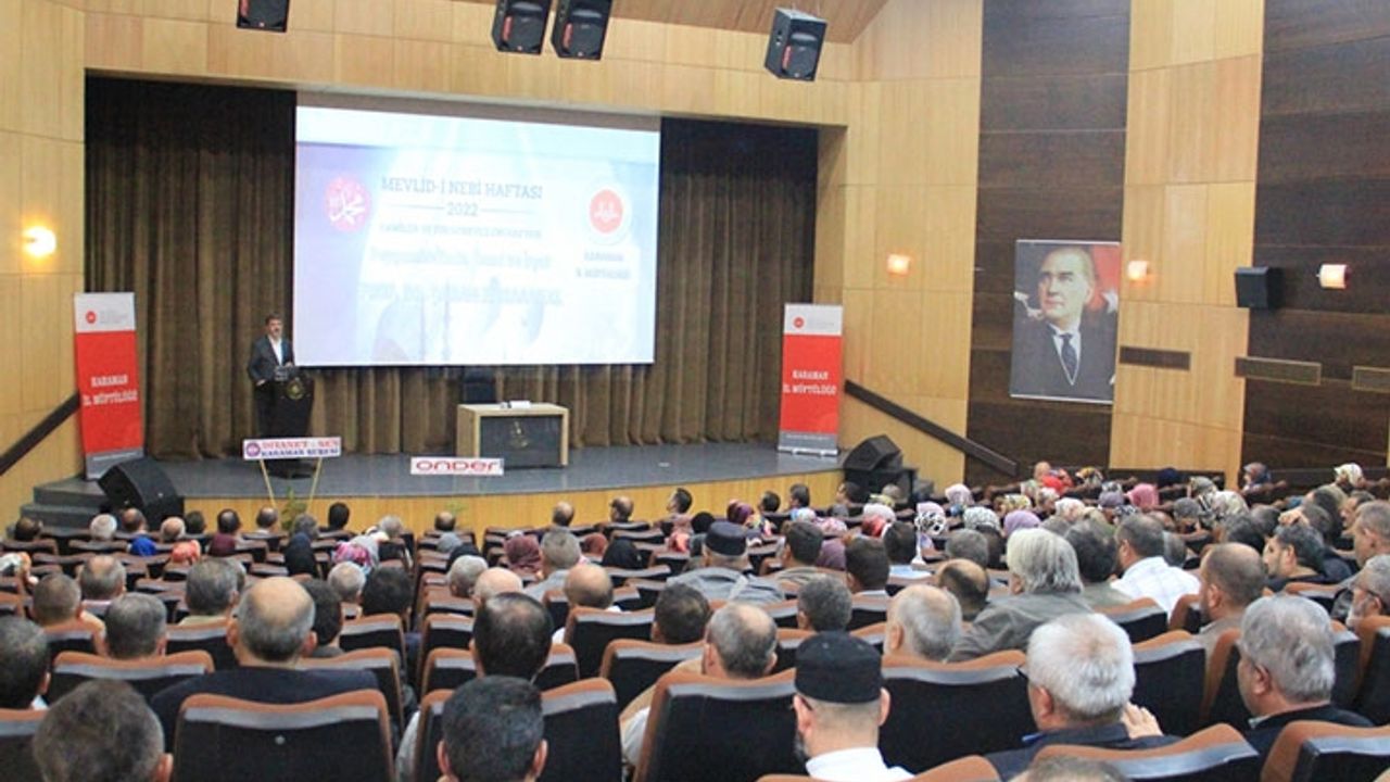 Prof. Dr. Karasakal: Bizlerin görevi nebevi metotla tebliğ ve irşattır