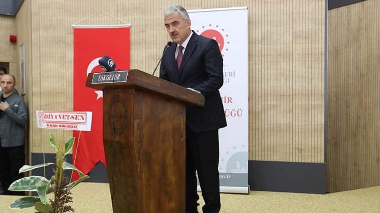 Vali Ayyıldız: Camiler milletin umudu konumundadır