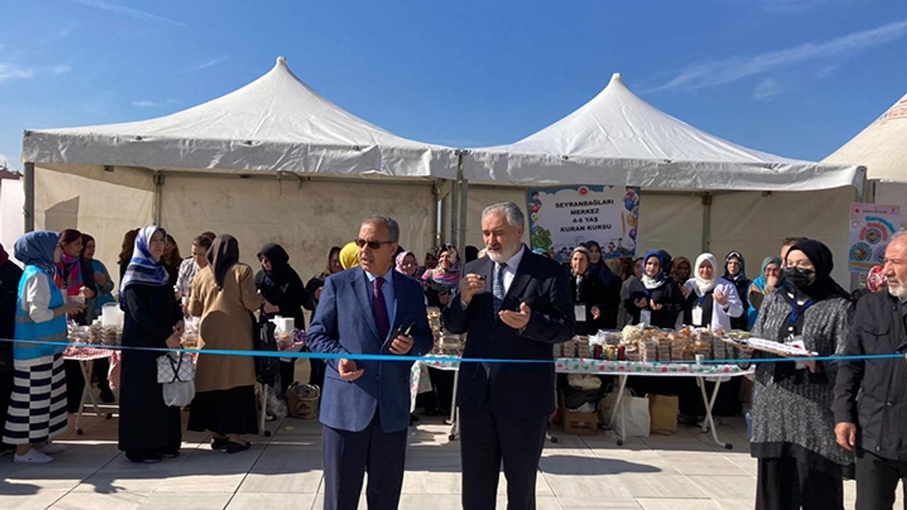 Çankaya'da 'Hediyem Kitap Olsun' kermesine yoğun ilgi