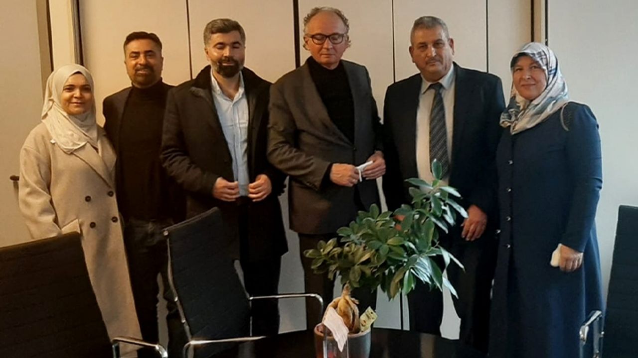 DİTİB'den emekliye ayrılacak Belediye Başkanı Hütten'e ziyaret