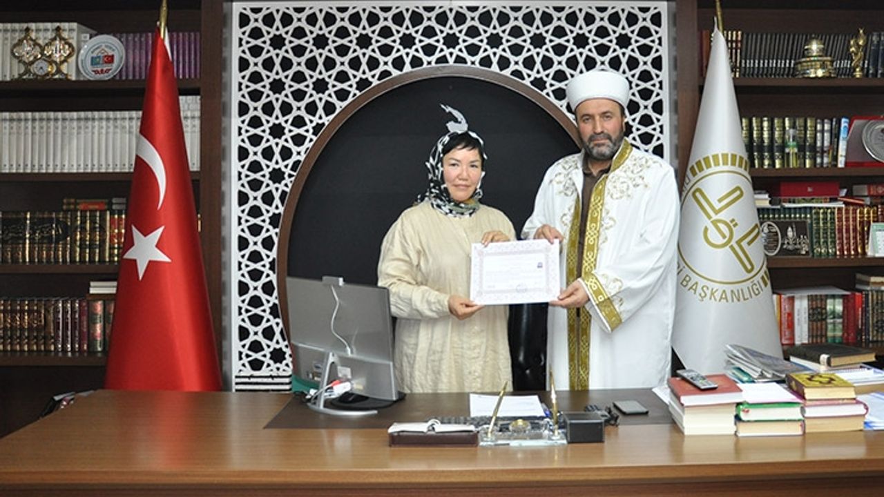 Sosyolog Afanaseva 53 yaşında Müslüman oldu