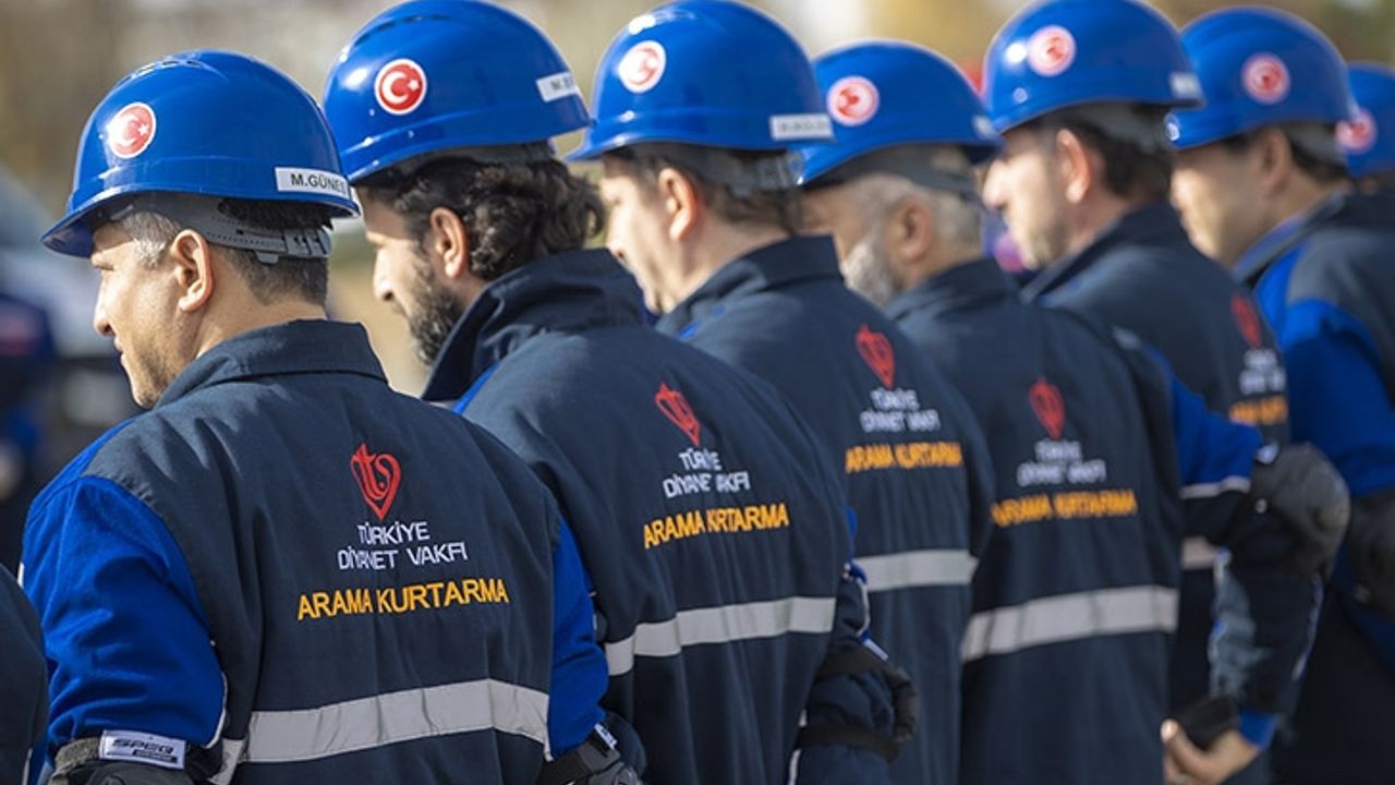 Türkiye Diyanet Vakfınca kurulan arama kurtarma ekipleriyle afet tatbikatı düzenlendi