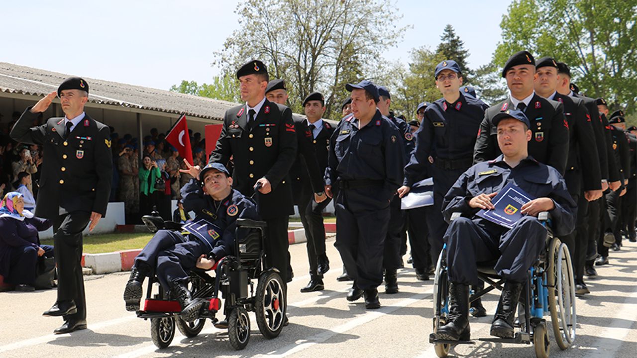 Engelli gençlerin askerlik hayali gerçek oldu