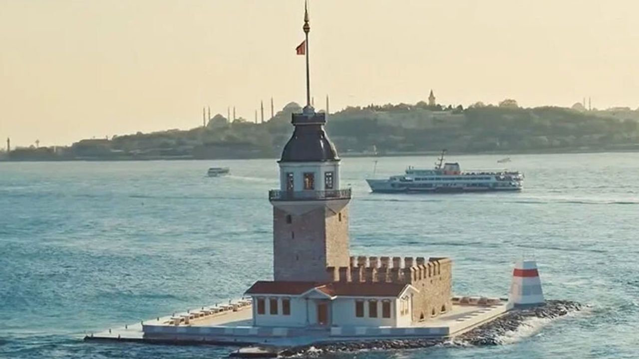 İstanbul'un simgesi Kız Kulesi ziyaretçilerini ağırlamaya başlayacak