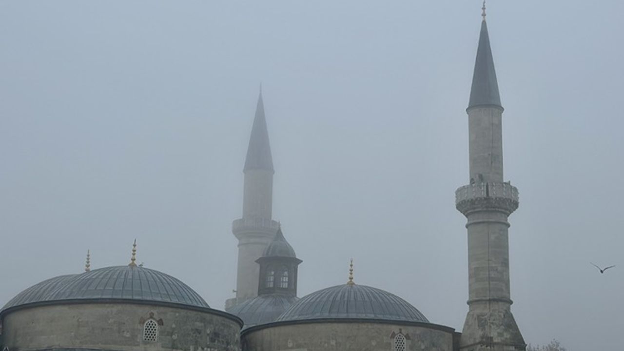 Edirne’de yoğun sis etkili oluyor