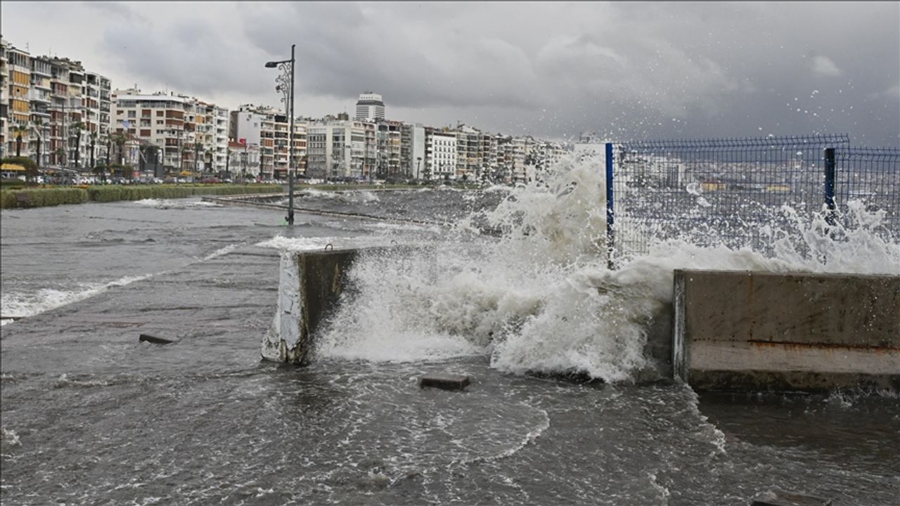 Marmara ile Kuzey Ege’de fırtına bekleniyor
