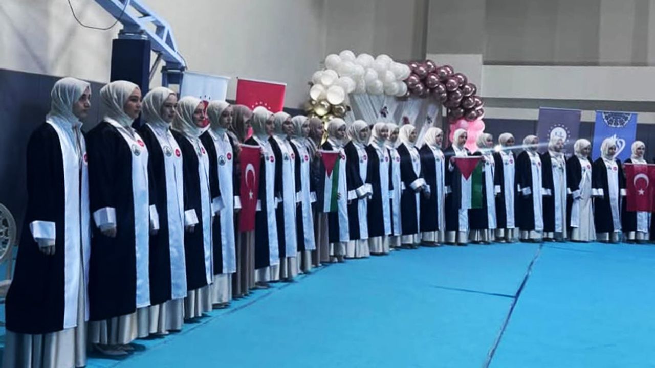 Akyazı’da hafızlar icazet aldı