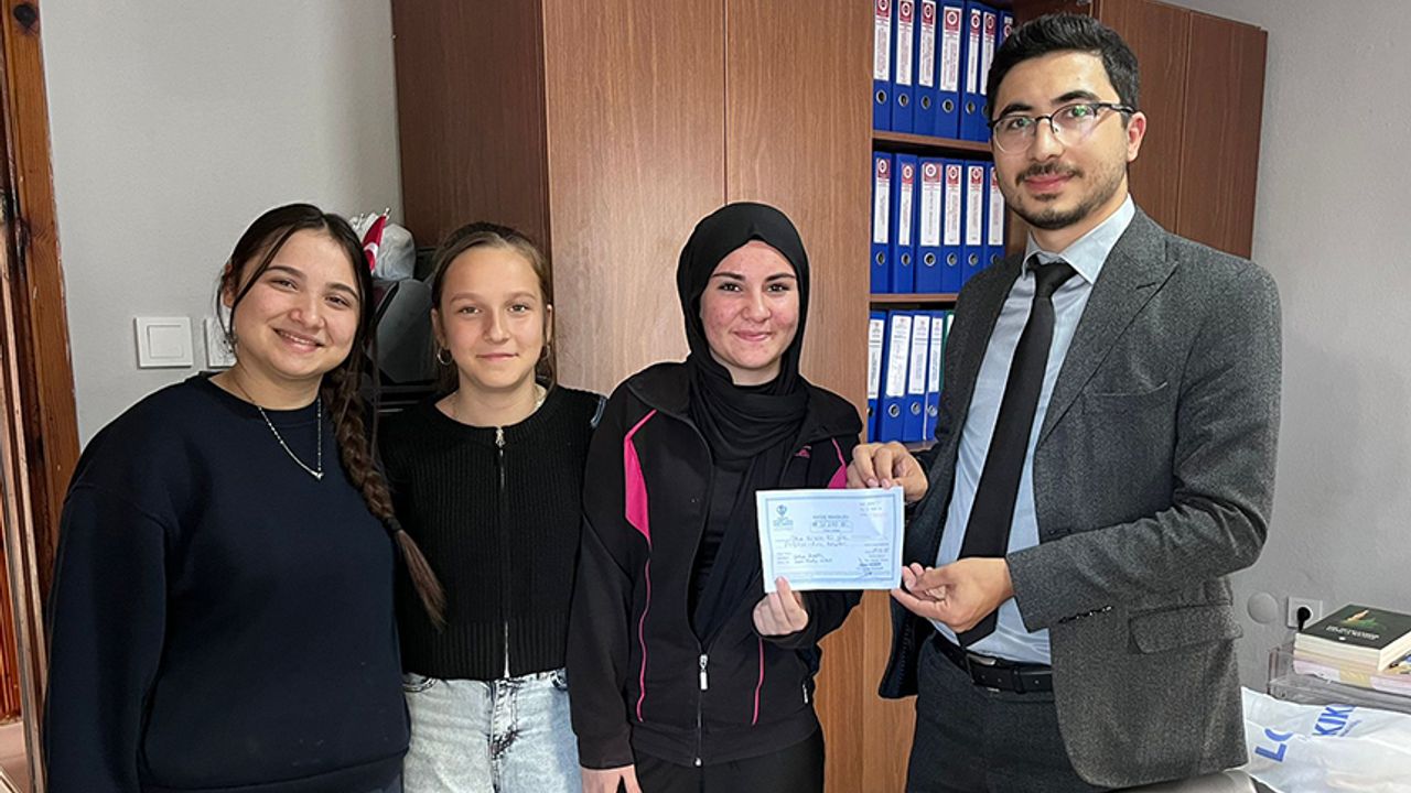 Datça Anadolu İmam Hatip Lisesinden Filistin’e destek