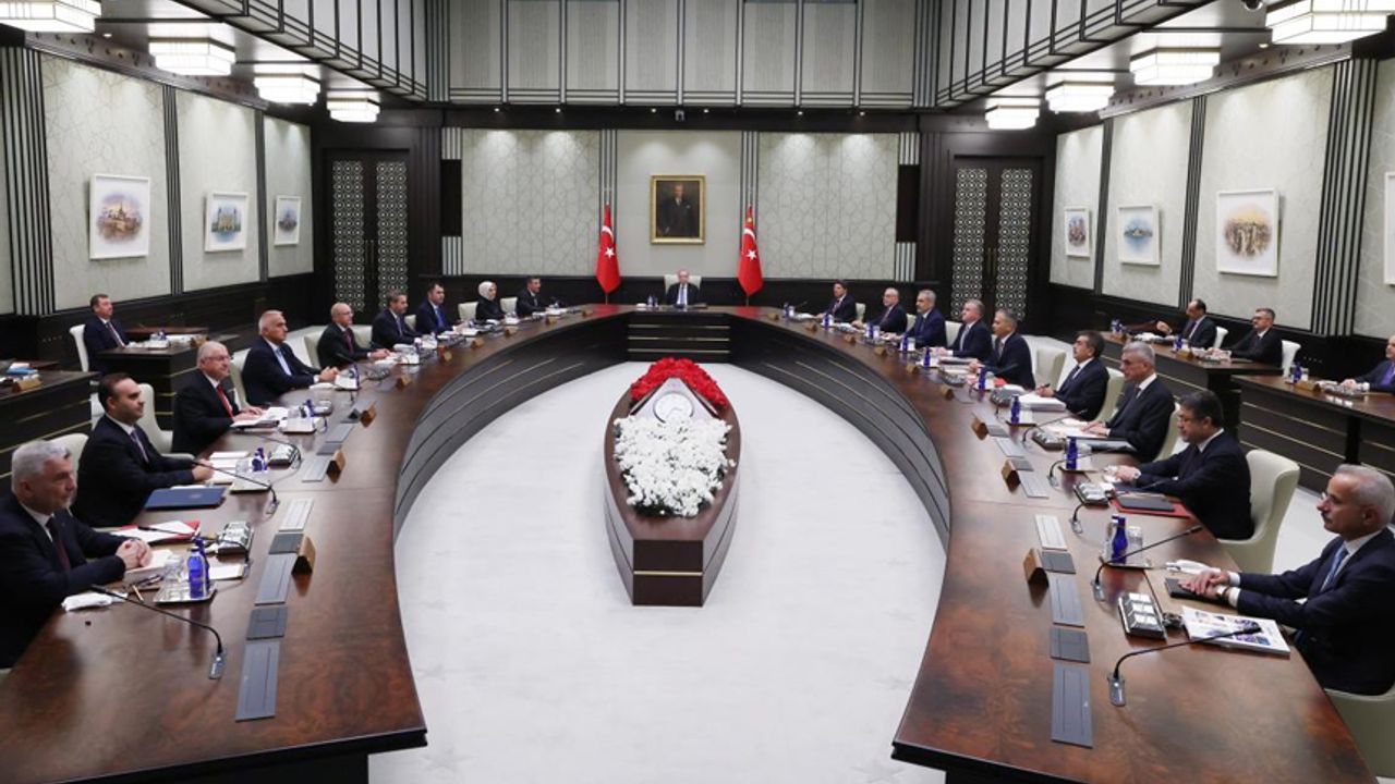 Kabine yoğun gündemle toplanacak