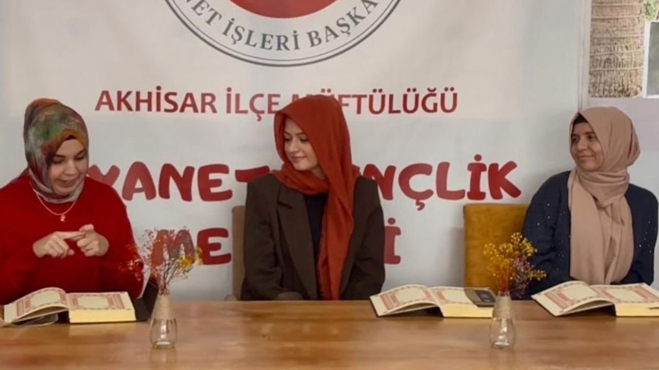 Akhisar’da Kur’an aşkı engel tanımadı