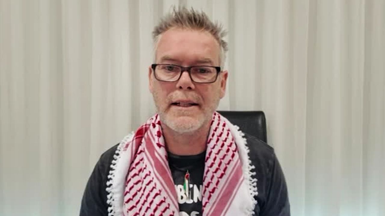 Avustralyalı aktivist Martin, Müslüman olma hikayesini anlattı