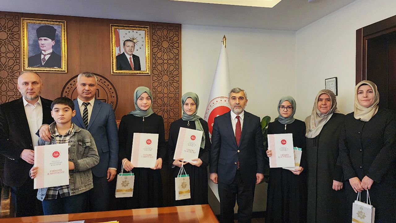 Eskişehir’de “Temel Dini Bilgiler Yarışması” düzenlendi