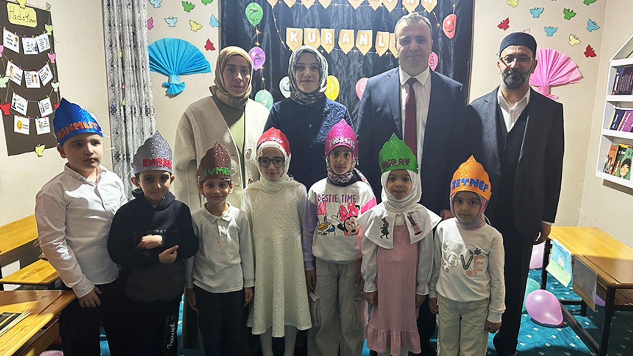 Gevaş’ta çocuklar Kur’an’a geçmenin sevincini yaşadı