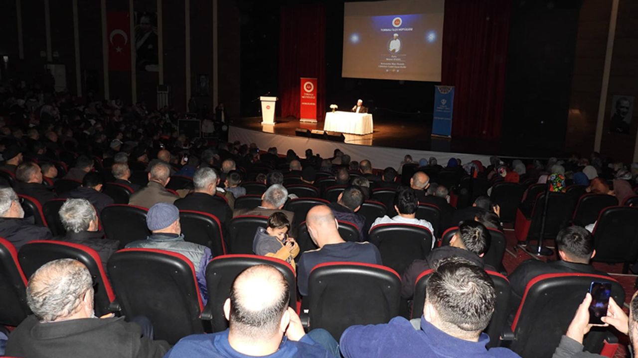 Torbalı’da “Kur’an-ı Kerim Ziyafeti” düzenlendi