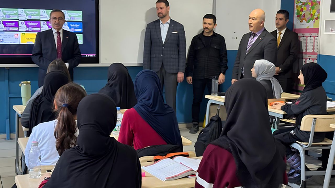 Müftü Yaşar, imam hatipli gençlerle buluştu