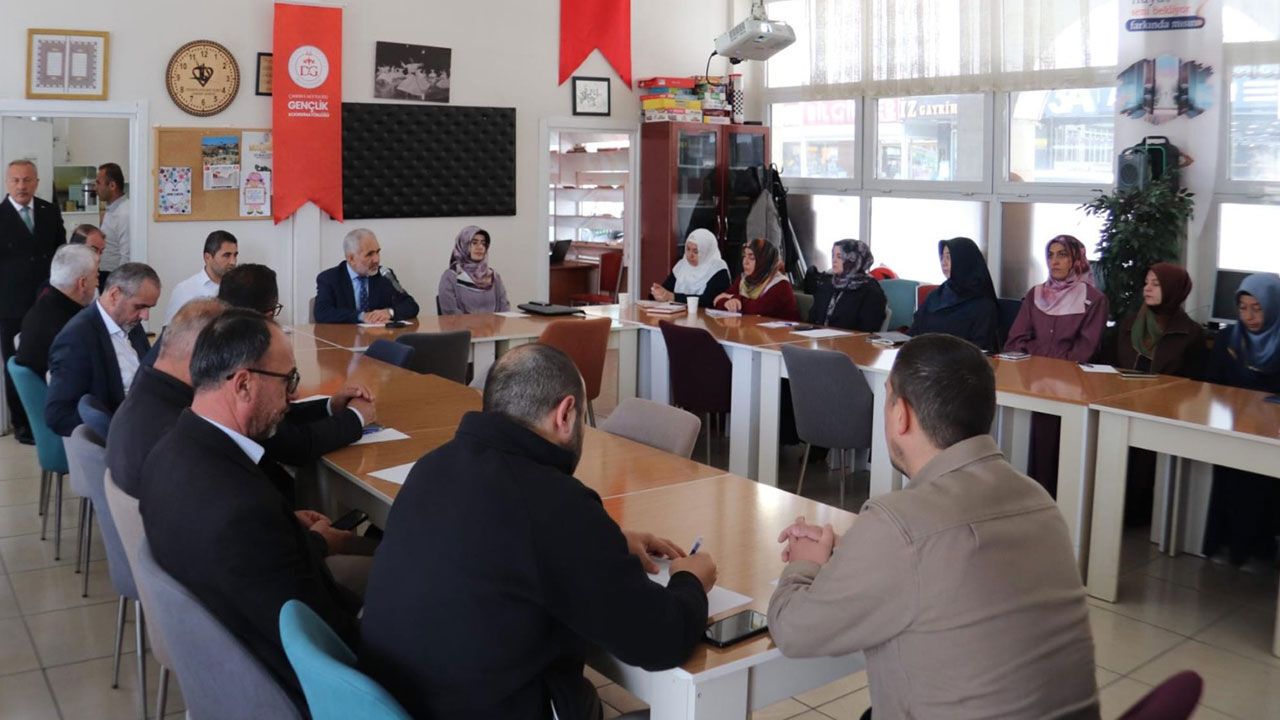 Çankırı'da manevi rehberlere afet eğitimi verildi