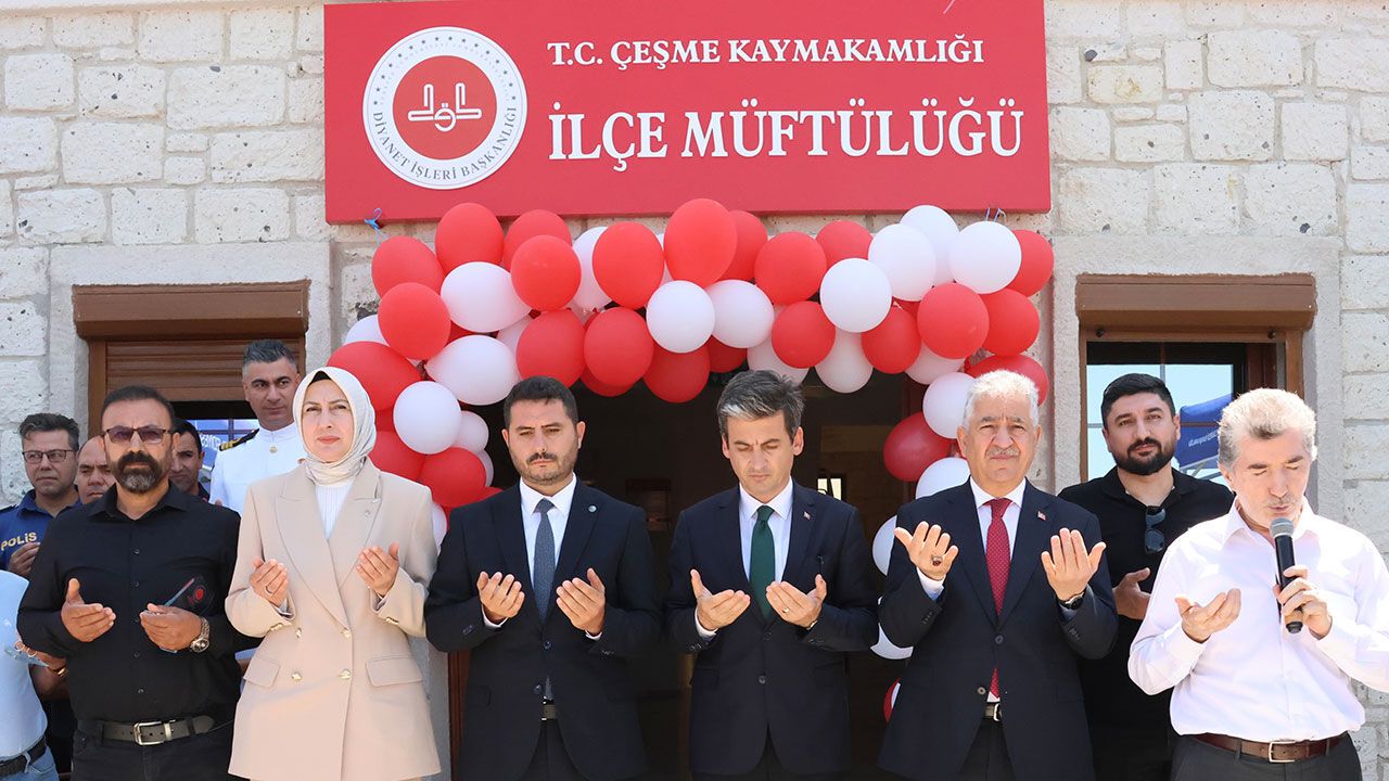 Çeşme'de yeni müftülük binası hizmete açıldı