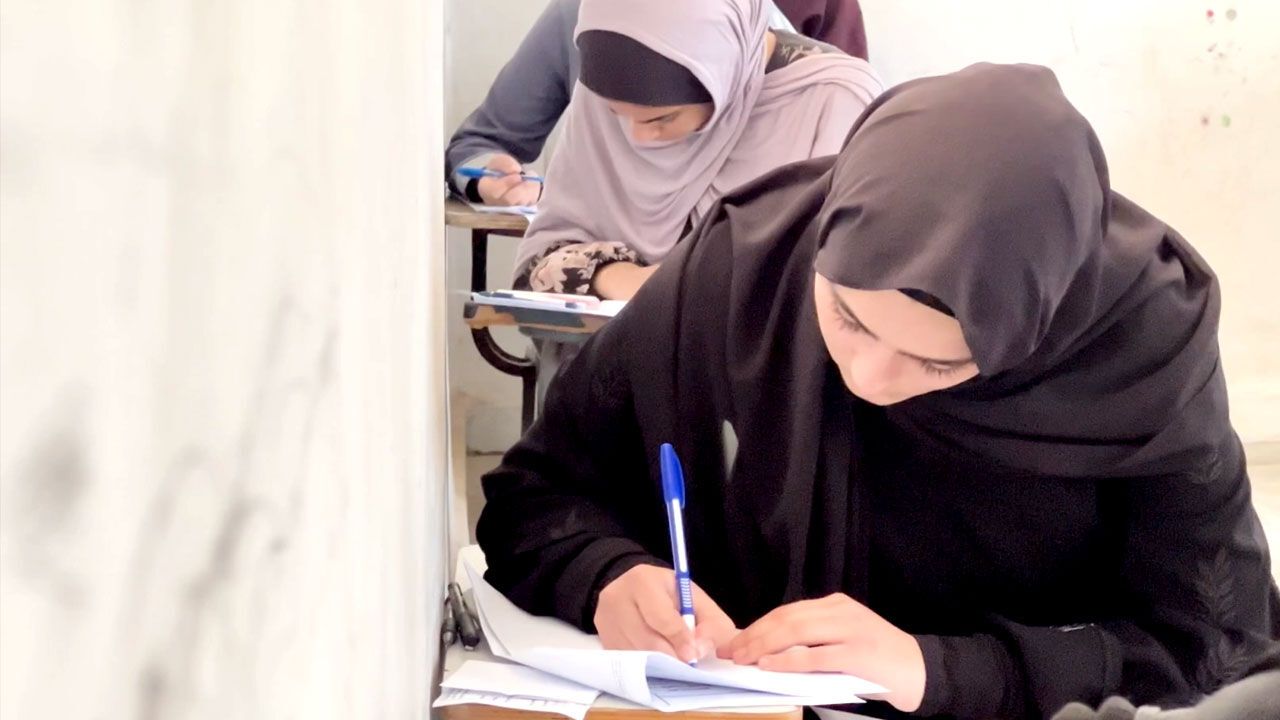İşgal altındaki Gazze'de savaşın ardından ilk kez yüz yüze sınav yapıldı