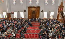Husumetli aileler camide barıştı