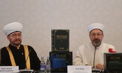 Diyanet İşleri Başkanı Prof. Dr. Ali Erbaş, "Hadislerle İslam"ın Rusça çevirisini tanıttı