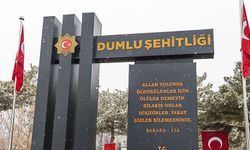 Erzurum'da 56 yıl önce yangında şehit olan askerler dualarla anıldı