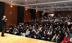 Vakfıkebir'de "Tüketim Çılgınlığı ve İsraf" konferansı