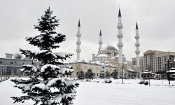 Bişkek İmam Serahsi Camii görüntüsü ile büyüledi