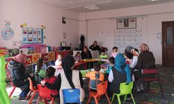 Isparta'da 4-6 yaş öğrenci velilerine eğitim semineri verildi