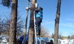 Din görevlileri deprem bölgelerindeki ezan sistemlerini tamir ediyor