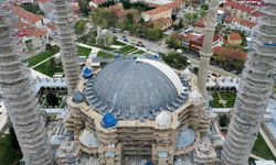Selimiye Camii'nin güçlendirilen ana kubbesinde kurşun örtü çalışmasına geçildi