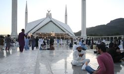 Faysal Camii'nde iftar buluşmaları geleneği sürüyor