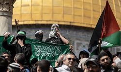 Filistinliler Mescid-i Aksa'ya yönelik saldırıları protesto etti