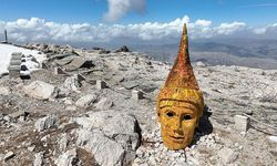 Depremlerden etkilenmeyen Nemrut Dağı, ziyaretçilerini bekliyor